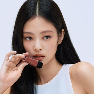 【現貨】HERA 裸感光澤唇蜜｜Sensual Nude Gloss #462 Speechless — Jennie同款・肉桂奶茶色・玻璃唇妝感・韓國專櫃人氣唇彩